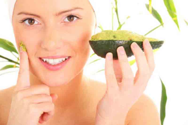 10 Natural Home Remedies for Treating Dry Sensitive Skin