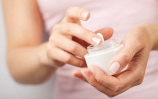 4 Myths Truths about Skin Moisturizers