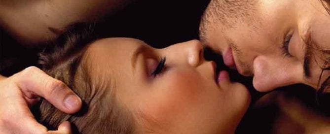 10 Erotic Kissing Tips for Better Sex